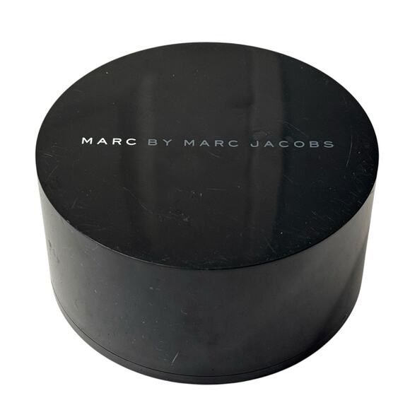 MARC BY MARC JACOBS Stainless Steel Gold Tone Chain Link Bracelet Watch - Picture 9 of 9